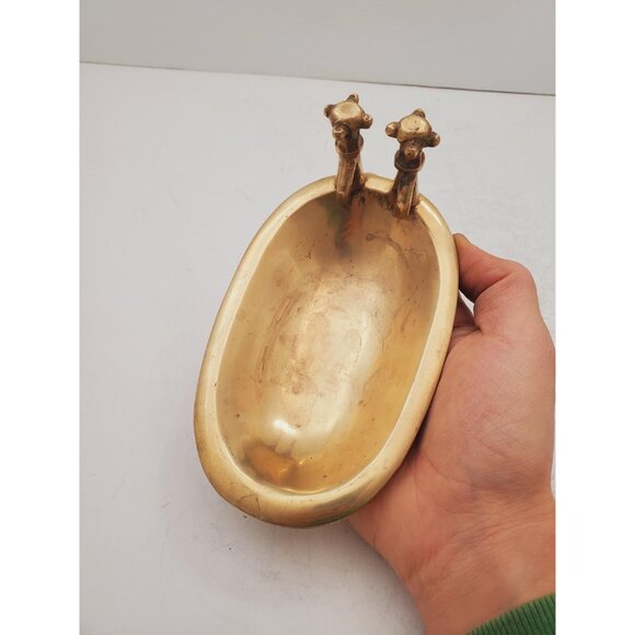 Vintage 1950s / BRASS SOAP DISH / Solid Brass Soap Holder Soap Dispenser… - Picture 10 of 10